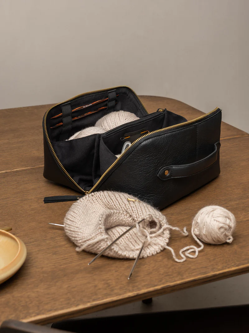 Re:Designed – Project 9, Black/Gold