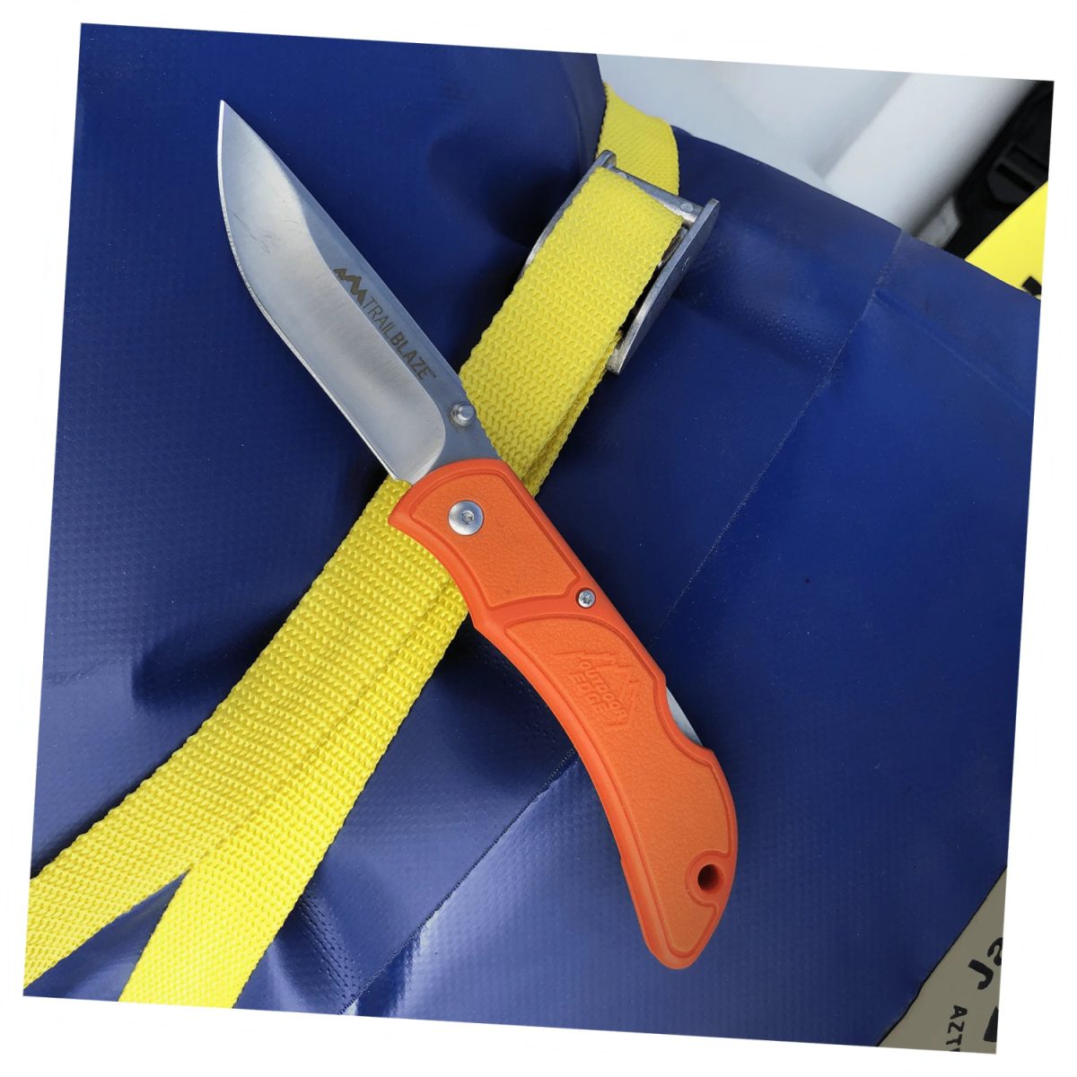 TRAILBLAZE Foldekniv med antislippgrep, 8,4cm bladlengde, Orange, Outdoor Edge - Image 3